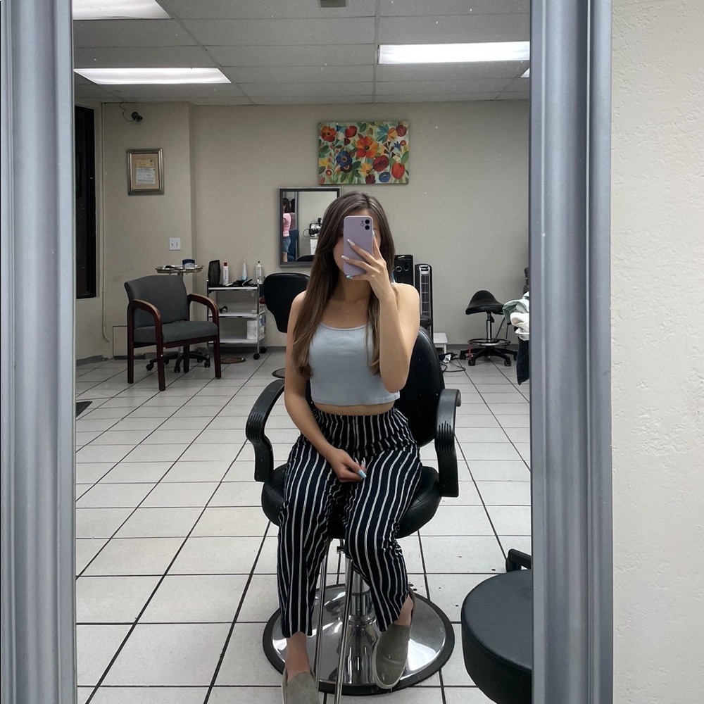 BRANDY MELVILLE crop top